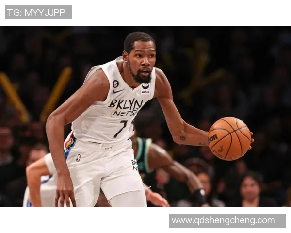 篮网大胜骑士，杜兰特生涯第二次登顶得分榜，选秀状元史密斯崭露头角